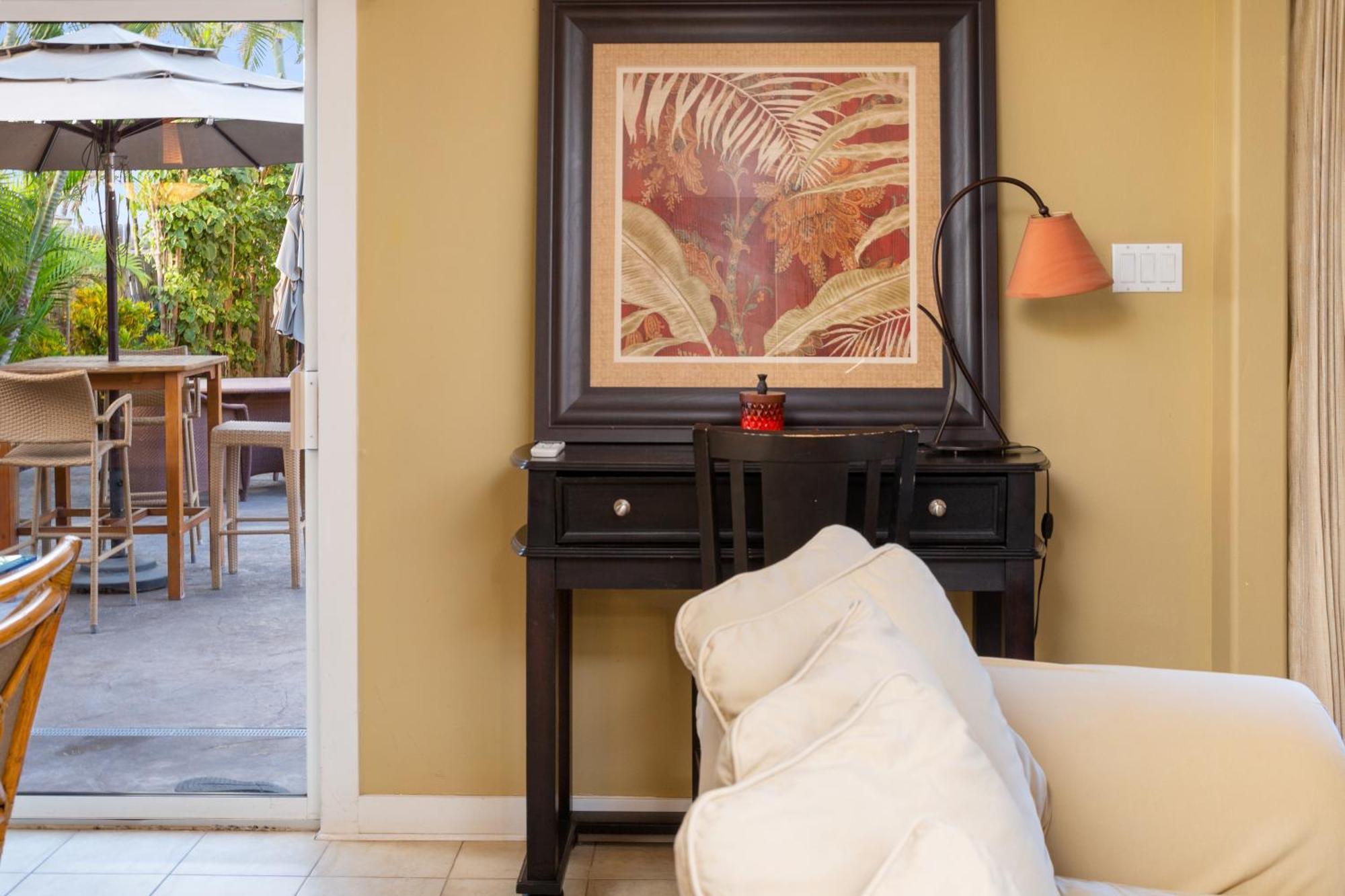 Plumeria Suite, 2-Bedrooms, Sleeps 6, Pool & Bbq, Pre-Renovation Summer Sale Kihei Zewnętrze zdjęcie