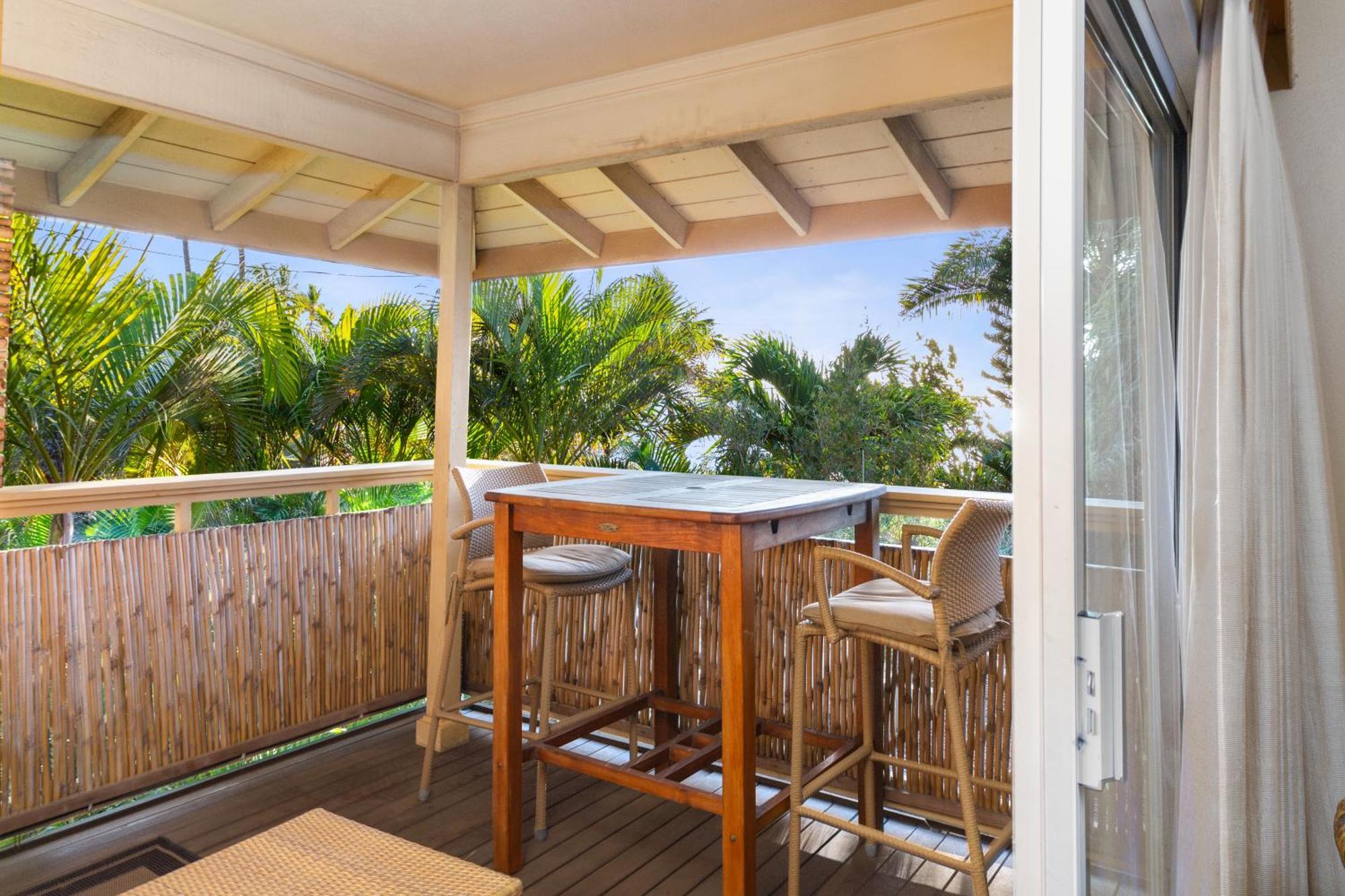 Plumeria Suite, 2-Bedrooms, Sleeps 6, Pool & Bbq, Pre-Renovation Summer Sale Kihei Zewnętrze zdjęcie