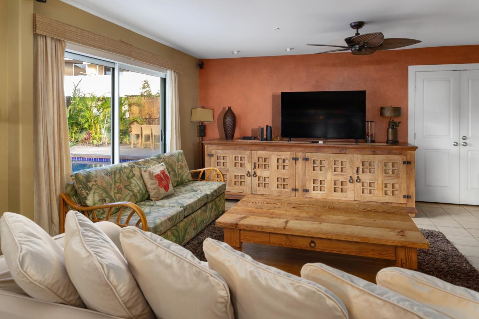 Plumeria Suite, 2-Bedrooms, Sleeps 6, Pool & Bbq, Pre-Renovation Summer Sale Kihei Zewnętrze zdjęcie